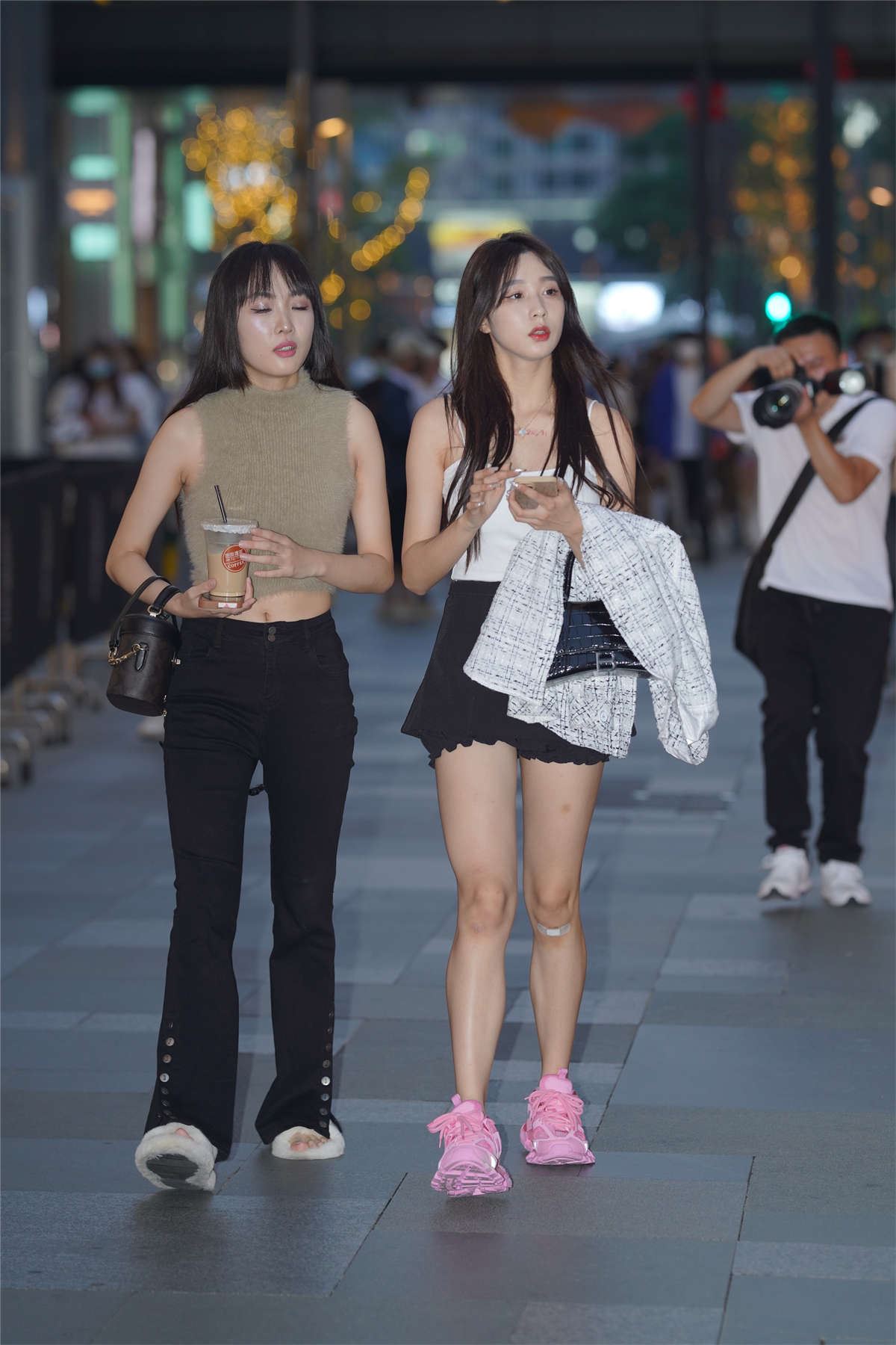 清秀美丽姐妹