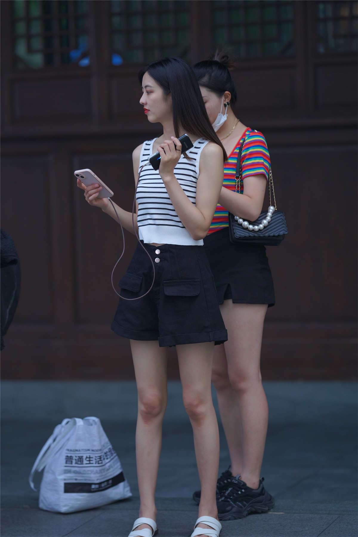 可爱短裙小妹