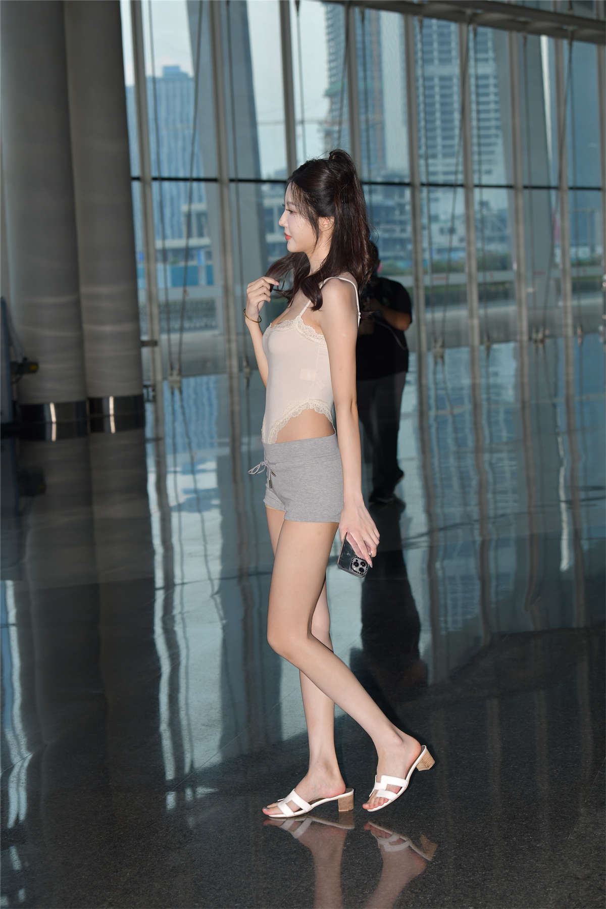 甜美灰色短裤