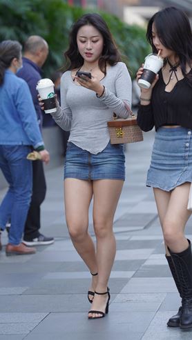 牛仔裙小姐姐(108P)
