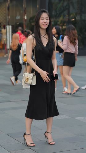 黑色长裙小姐姐(40P)