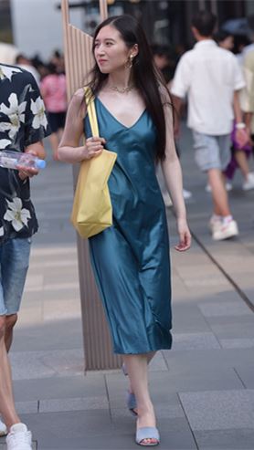 V领长裙女友(32P)