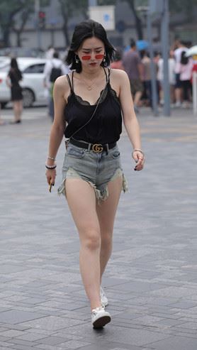酷酷的小姐姐(22P)
