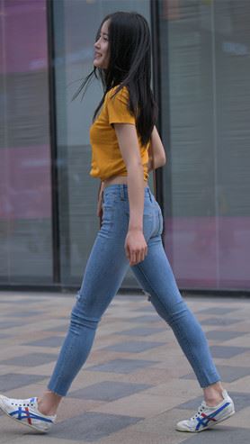 （套图）紧身牛仔裤小美女(85P)