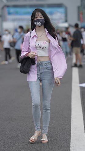 粉衣美女(23P)