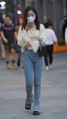 牛仔美女(27P)