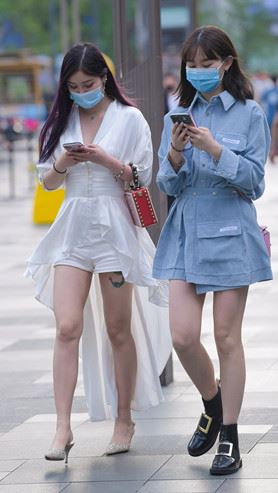 两个漂亮的气质美女(39P)