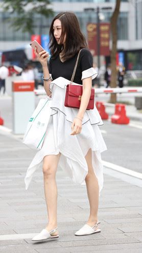 漂亮的白裙美女(20P)