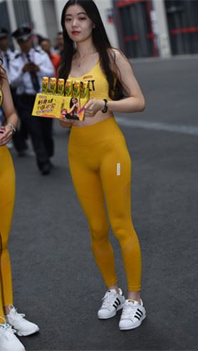 长腿紧身裤模特美女(148P)