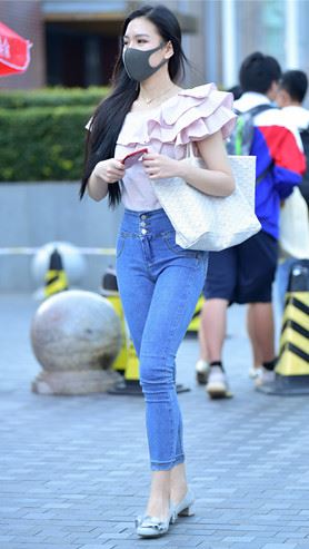 高腰牛仔紧身裤小姐姐(21P)