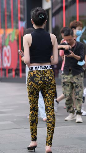 紧身裤美妇(84P)