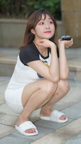 （视频）居家女孩