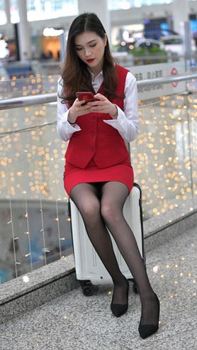 （套图一）红色制服美女(400P)