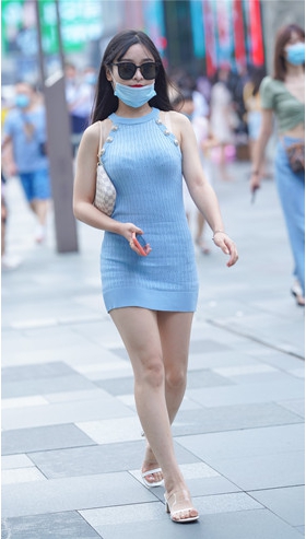 蓝色连体裙小姐姐(116P)[1.29G/JPG]