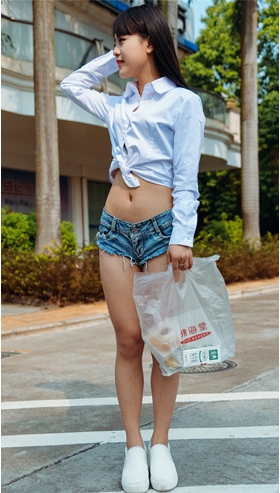 牛仔月牙单车美女高清原图(88P)[885M/JPG]