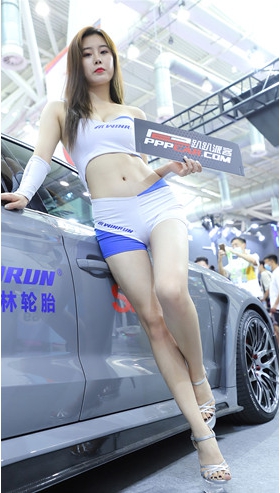 漂亮的车模MM(33P)[466M/JPG]