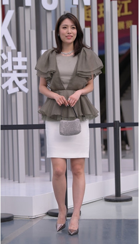 白裙妹子(86P)[1.72G/JPG]