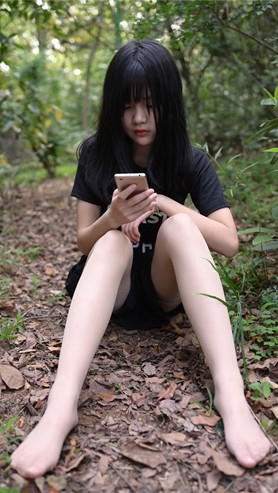（套图）漂亮的肉丝妹子(120P)[2.56G/JPG]