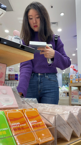 漂亮的高靴气质美女