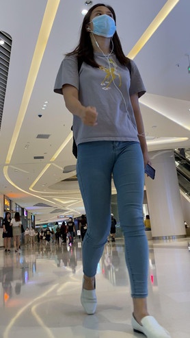 牛仔裤美女