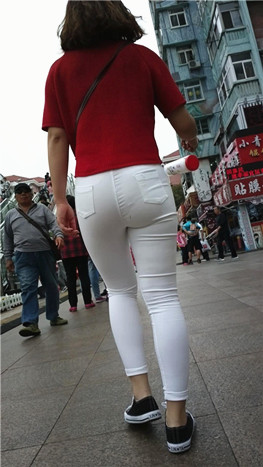 极品红衣超紧白裤美女