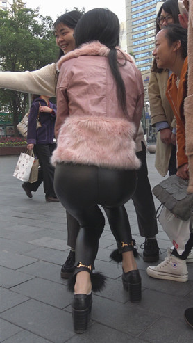 皮裤妹子