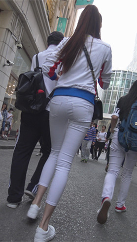 白裤小姐姐