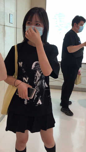 黑裙美女