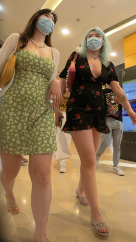 连衣裙美女