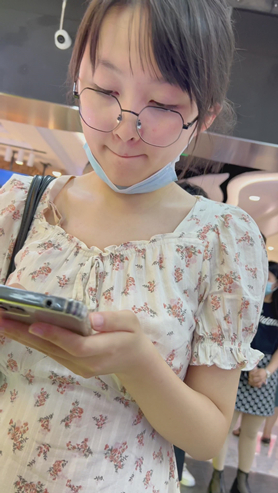 花裙MM