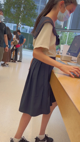 马尾小妹