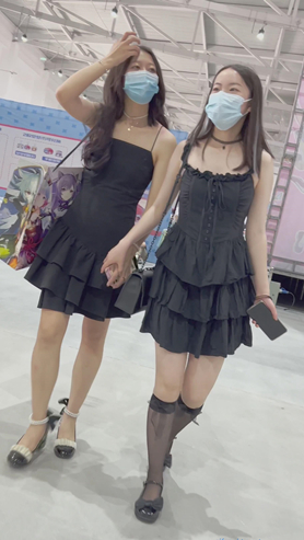 黑裙美女