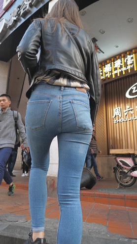 漂亮的国外牛仔裤美女