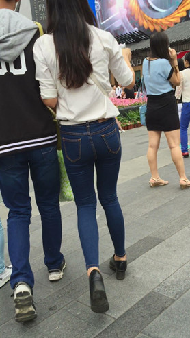 蓝牛小妹