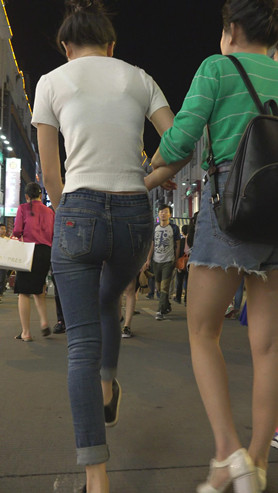 紧牛妹子