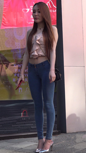 牛仔裤美女