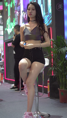 长腿美女模特