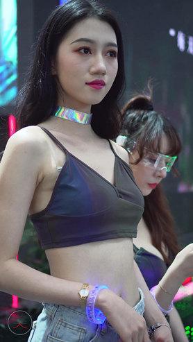 颜值模特小姐姐