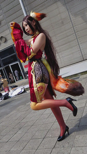 可爱的小狐狸cosplay美女