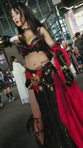 皮衣抹胸coser