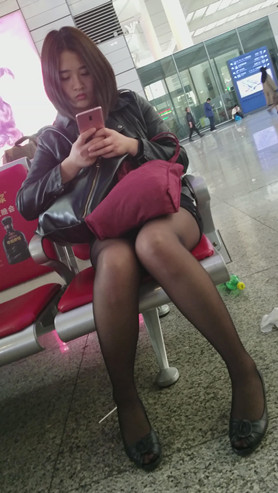 黑丝小姐姐