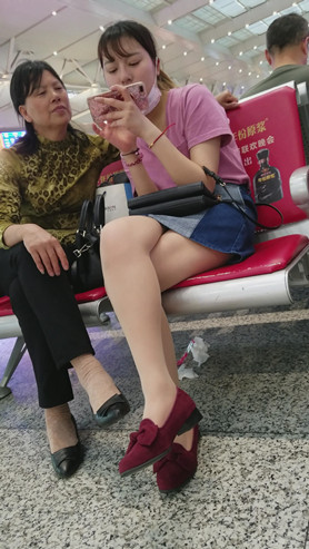 肉丝红鞋小姐姐