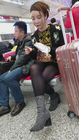 黑丝气质美妇