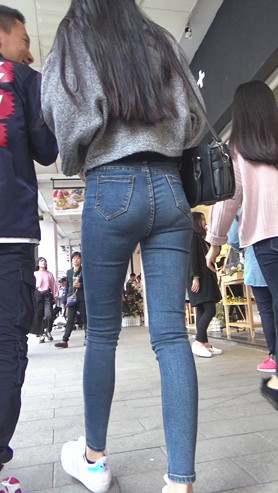 牛仔紧身裤长腿小姐姐