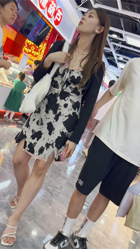 漂亮的女友