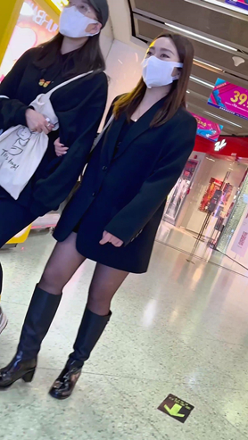 黑丝高靴美女
