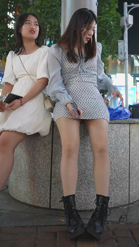 美腿美女