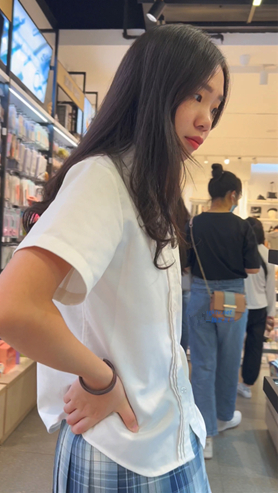 可爱的小妹