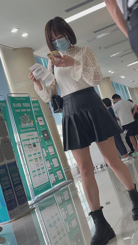 皮裙美女