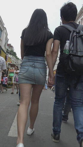 高腰牛仔裙小姐姐